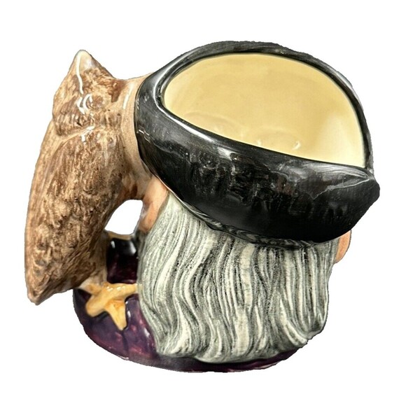 Vintage Royal Doulton Merlin Toby D6536 Jug made in England 1959 with Owl - Picture 3 of 7